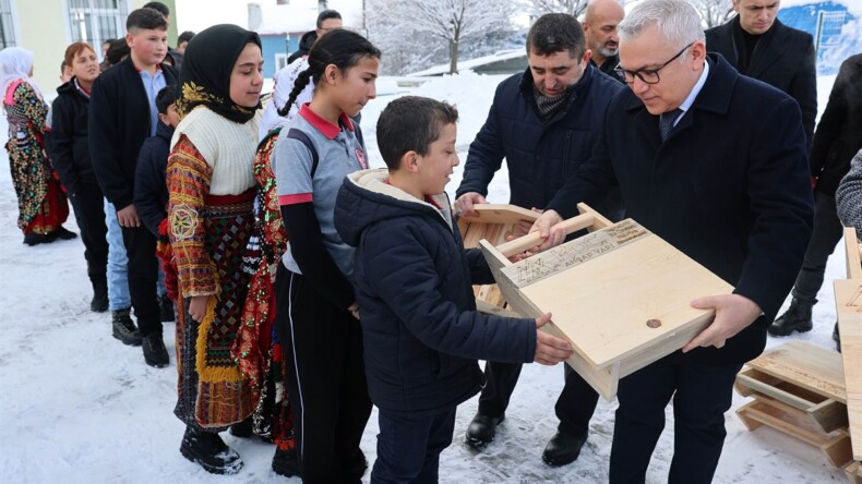Sosyal Medya Paylaşımı Köy Okuluna Kızak Kazandırdı